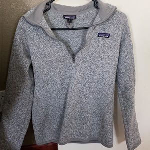Women’s size medium Patagonia quarter zip.